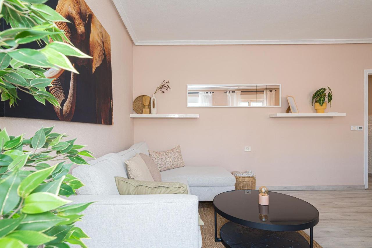 Casa Terra: Apartment 50 Meters From The Beach Torrevieja Bagian luar foto
