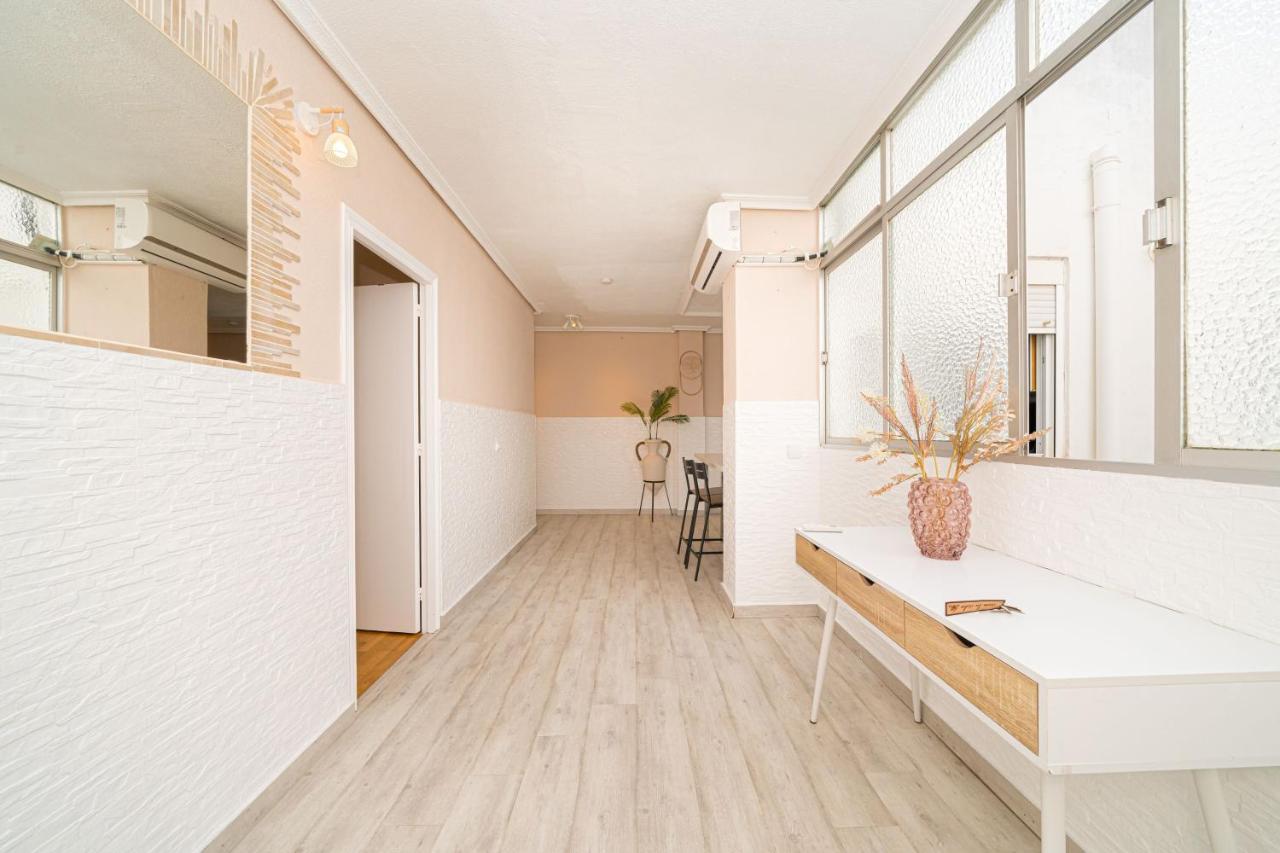 Casa Terra: Apartment 50 Meters From The Beach Torrevieja Bagian luar foto
