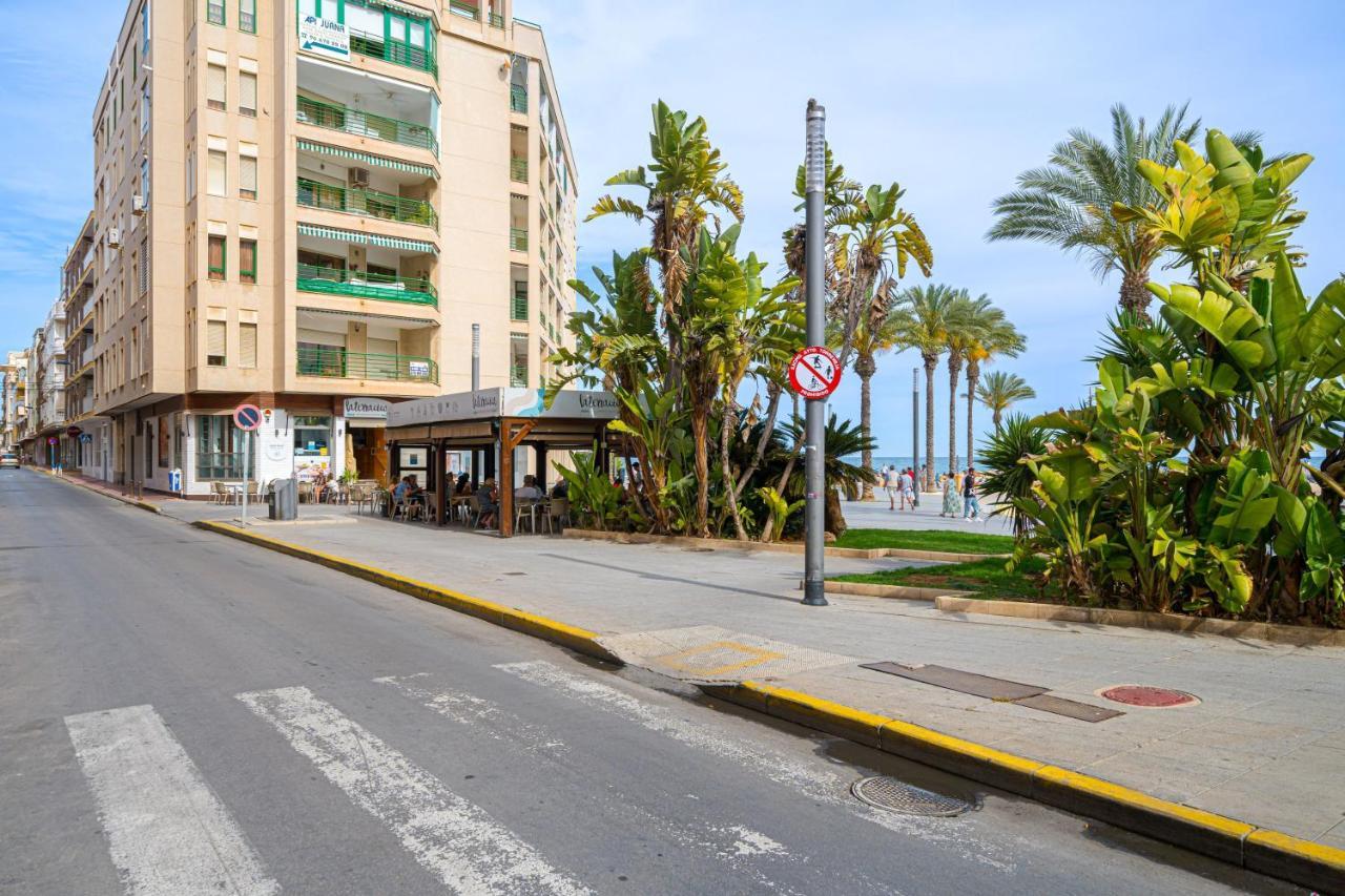Casa Terra: Apartment 50 Meters From The Beach Torrevieja Bagian luar foto
